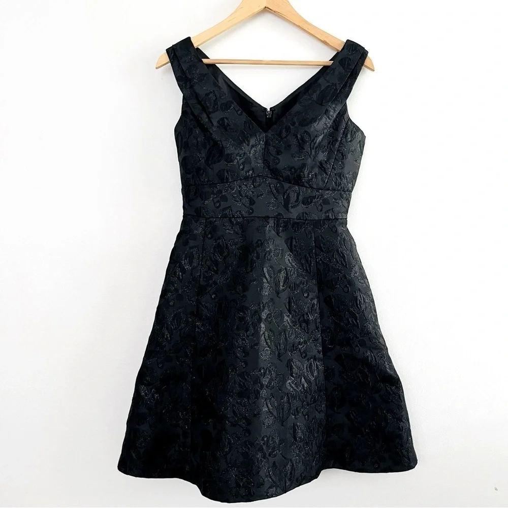 [Kate Spade] Floral Shimmer Pleated Shoulder Double V Fit & Flare Classic Dress